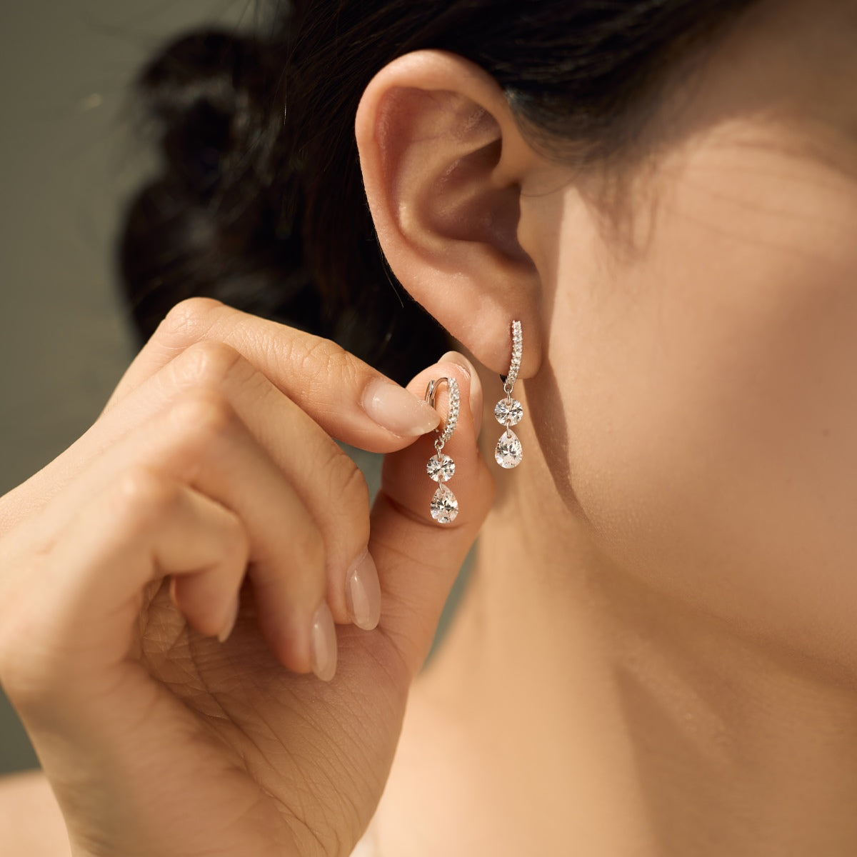 Aretes Colgantes Gota de Cristal