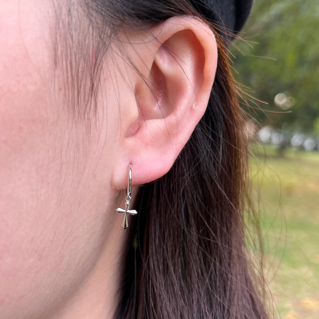 Aretes Argolla con Cruz